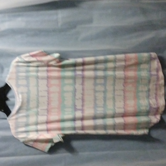 NEW Hi/Lo Shirt - Picture 4 of 4